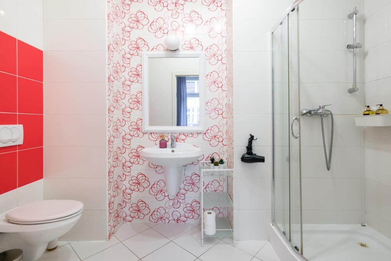 Discover Krakow Apartments - 3 Rakowicka St - Classic Apartments Near Main Station - Netflix Extérieur photo